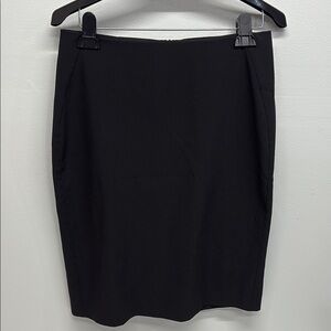 Byer California Black Knee-Length Pencil Skirt women’s size 7 ( medium)